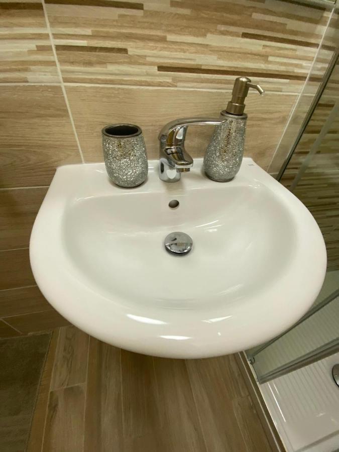 Atena Apartments B&B Gold Pescara Eksteriør bilde