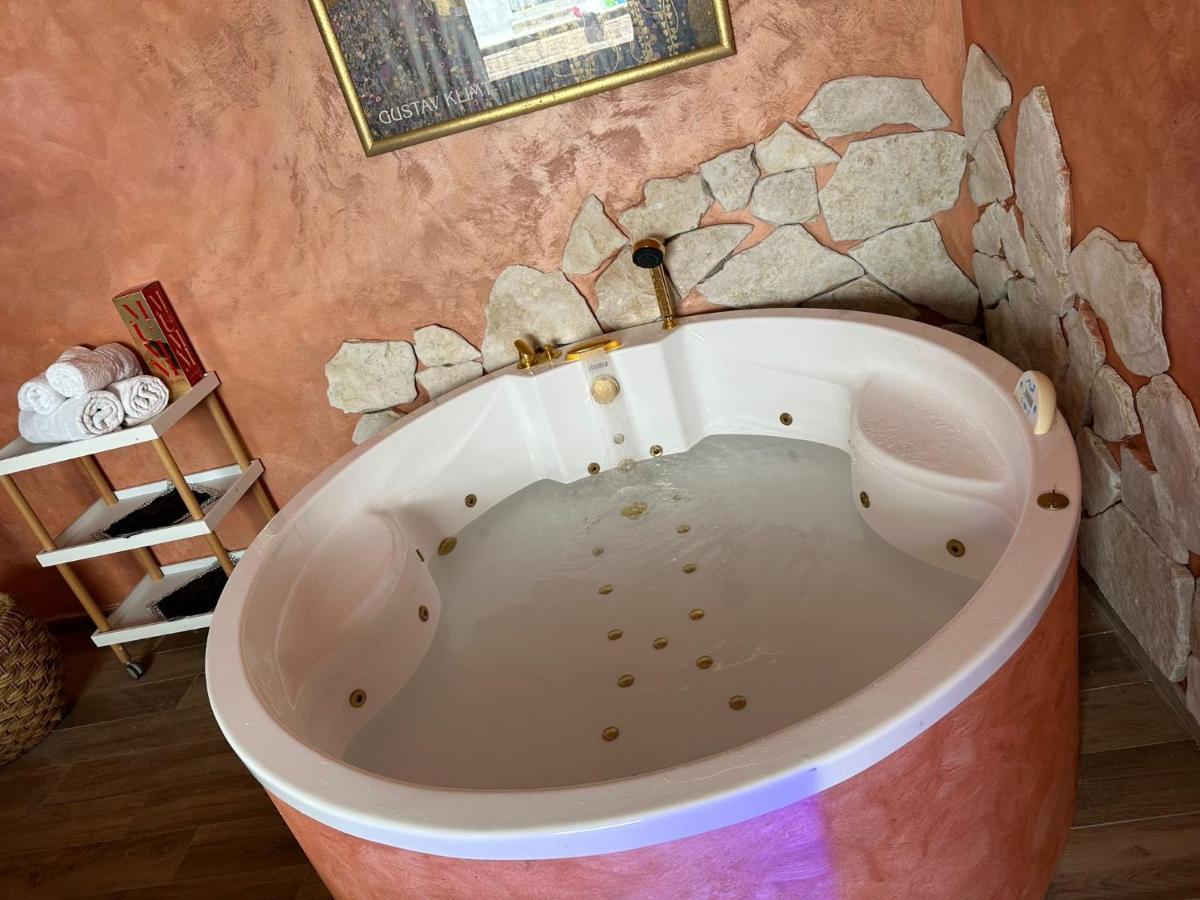 Atena Apartments B&B Gold Pescara Eksteriør bilde
